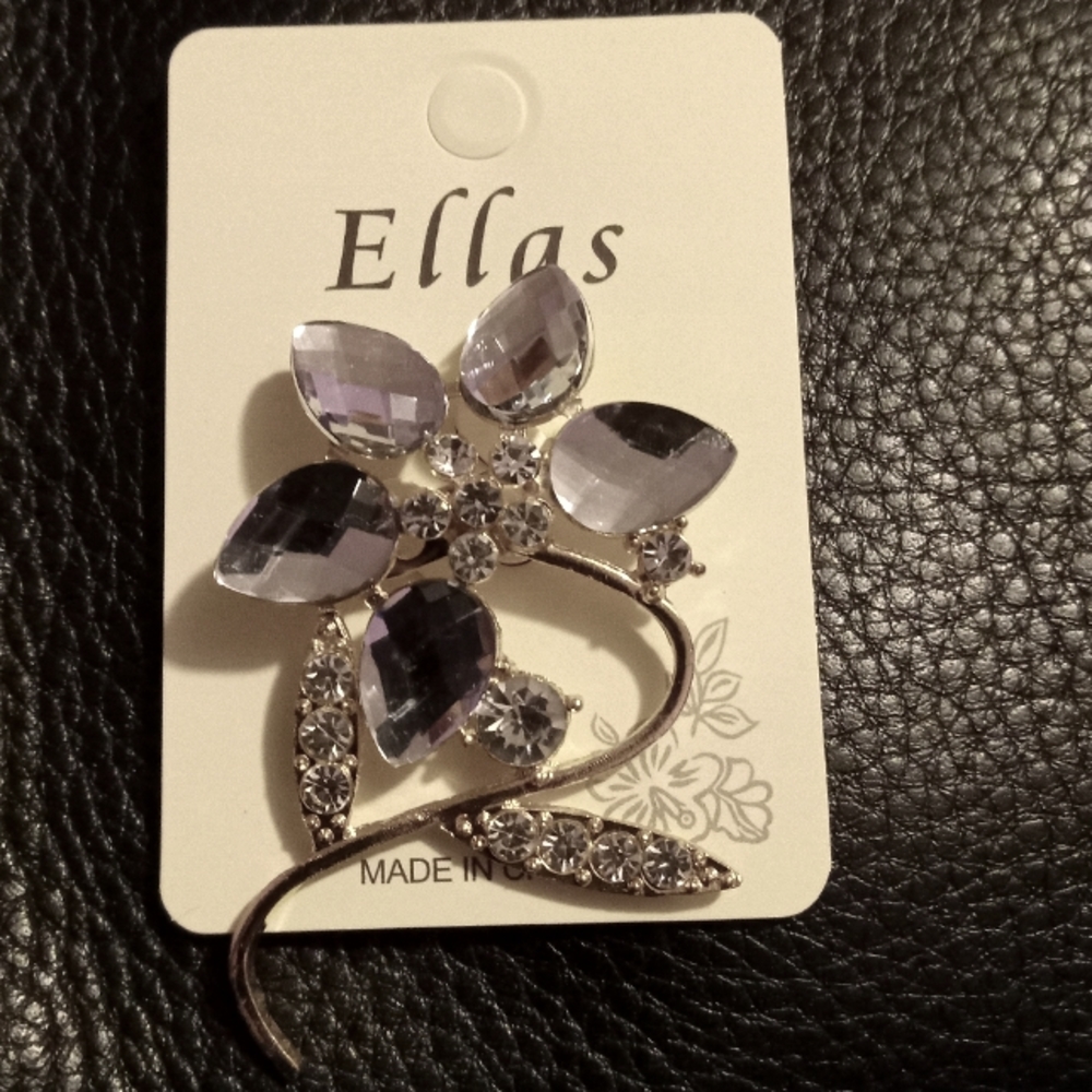 BROOCHES OR PIN